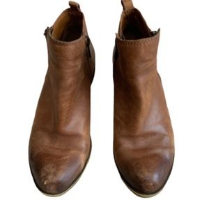 Lucky Brand Brown Faux Leather Booties! Size 6